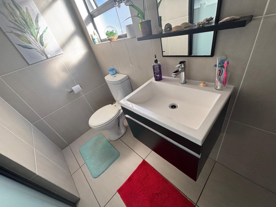 2 Bedroom Property for Sale in Greenstone Hill Gauteng