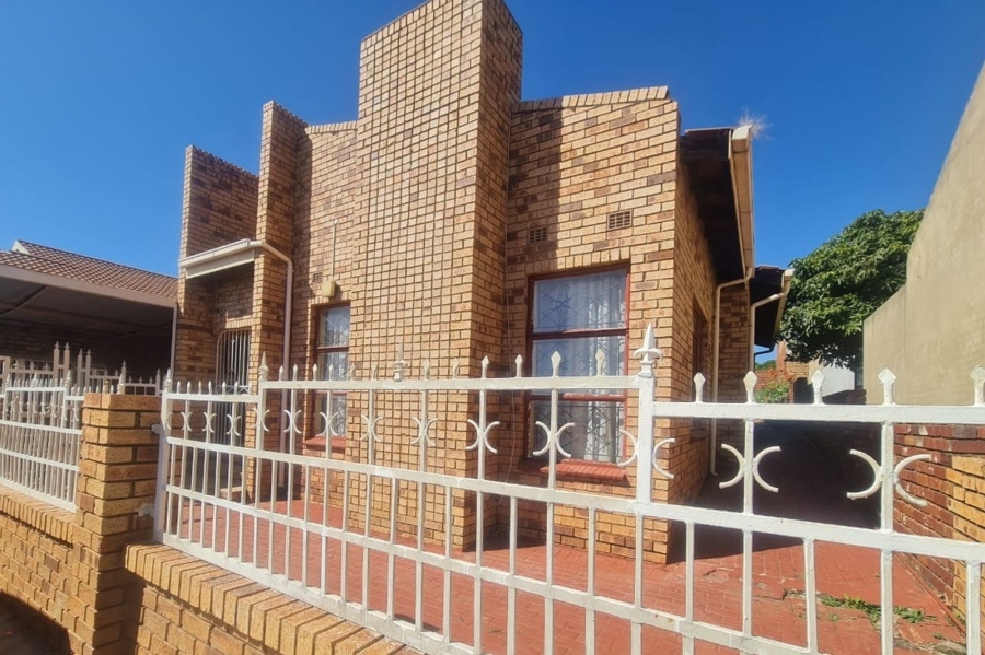 To Let 2 Bedroom Property for Rent in Atteridgeville Gauteng