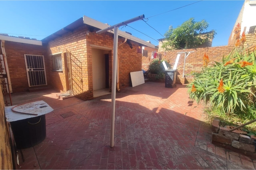 To Let 2 Bedroom Property for Rent in Atteridgeville Gauteng