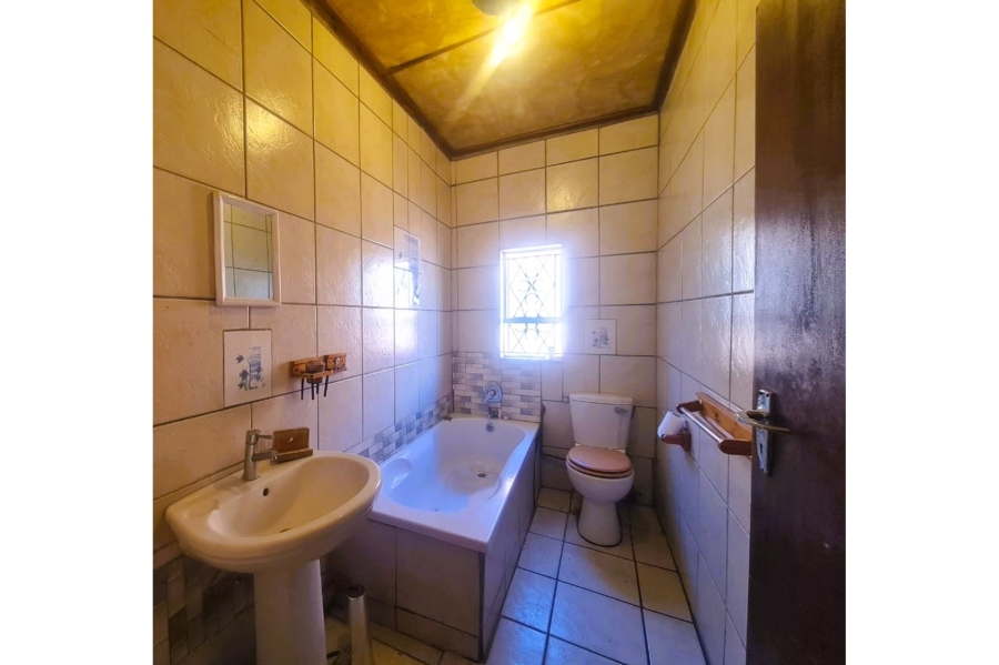 To Let 2 Bedroom Property for Rent in Atteridgeville Gauteng