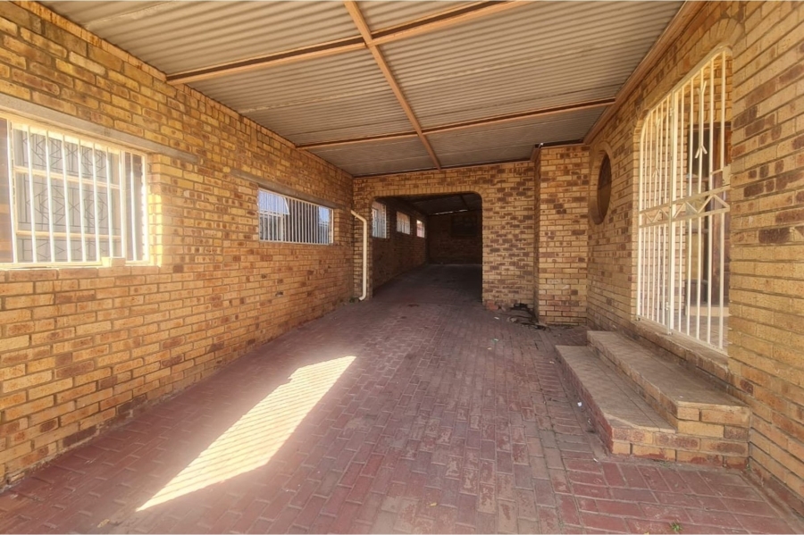 To Let 2 Bedroom Property for Rent in Atteridgeville Gauteng
