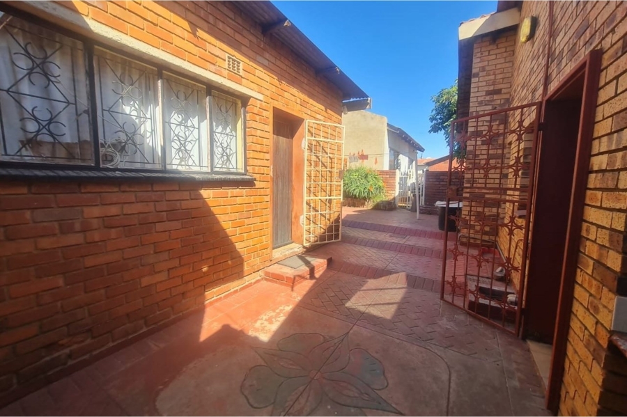 To Let 2 Bedroom Property for Rent in Atteridgeville Gauteng