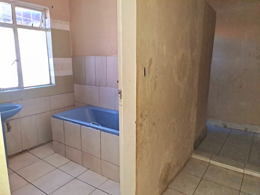 8 Bedroom Property for Sale in Yeoville Gauteng