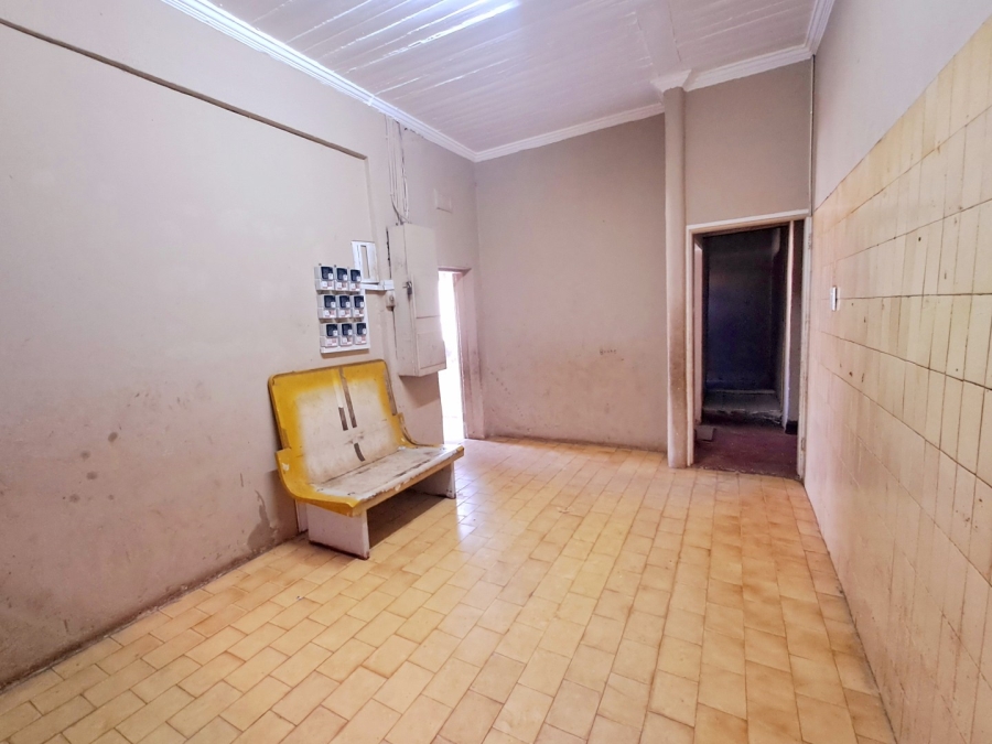 8 Bedroom Property for Sale in Yeoville Gauteng