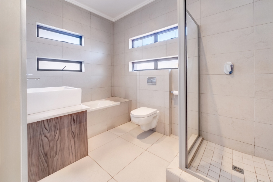 3 Bedroom Property for Sale in Bryanston Gauteng