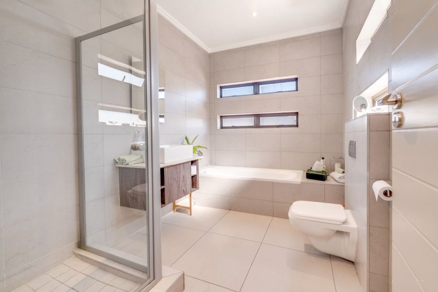3 Bedroom Property for Sale in Bryanston Gauteng