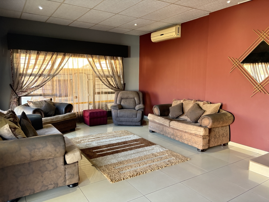 4 Bedroom Property for Sale in Roodepoort West Gauteng