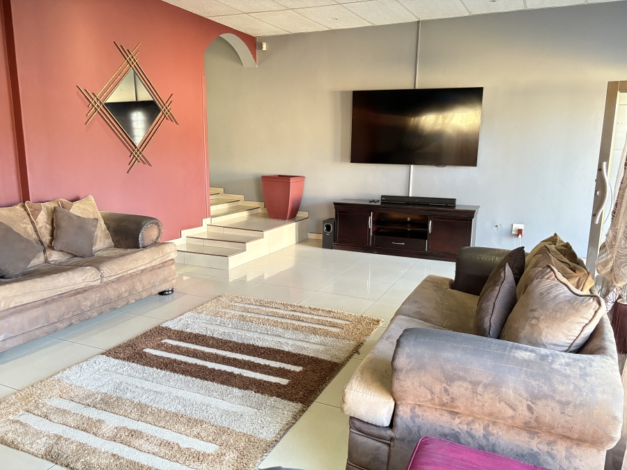 4 Bedroom Property for Sale in Roodepoort West Gauteng