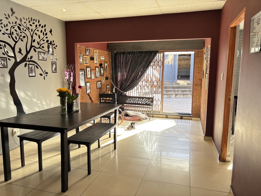 4 Bedroom Property for Sale in Roodepoort West Gauteng