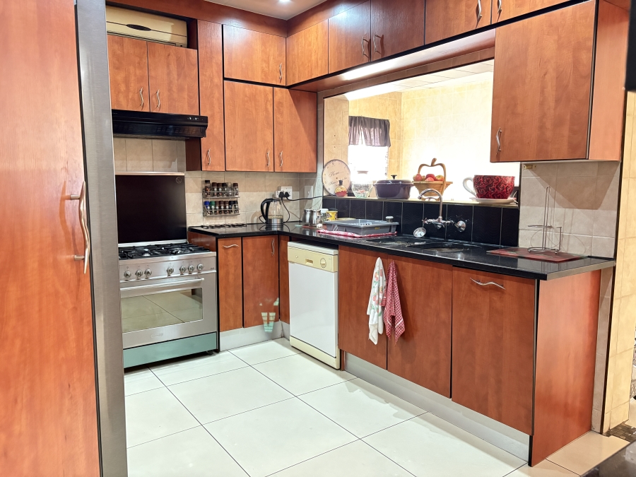 4 Bedroom Property for Sale in Roodepoort West Gauteng