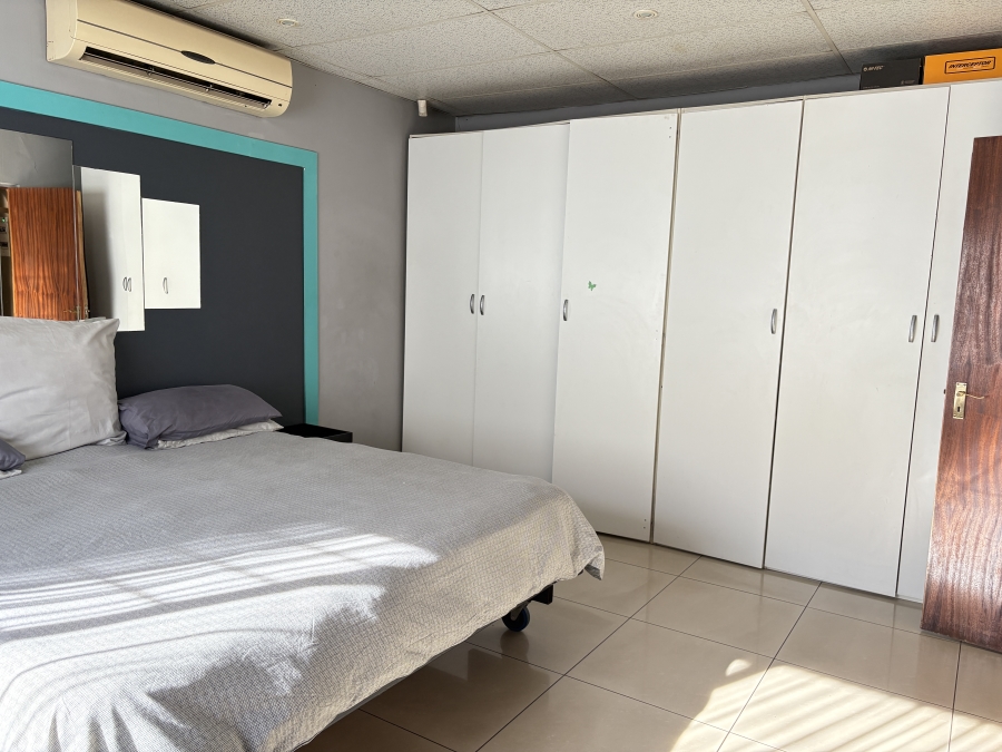 4 Bedroom Property for Sale in Roodepoort West Gauteng