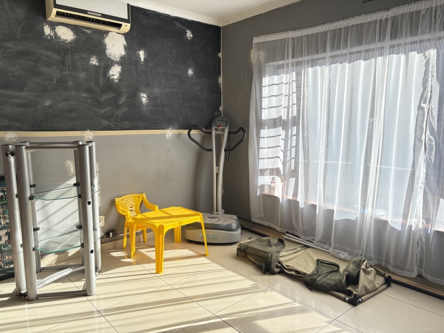 4 Bedroom Property for Sale in Roodepoort West Gauteng