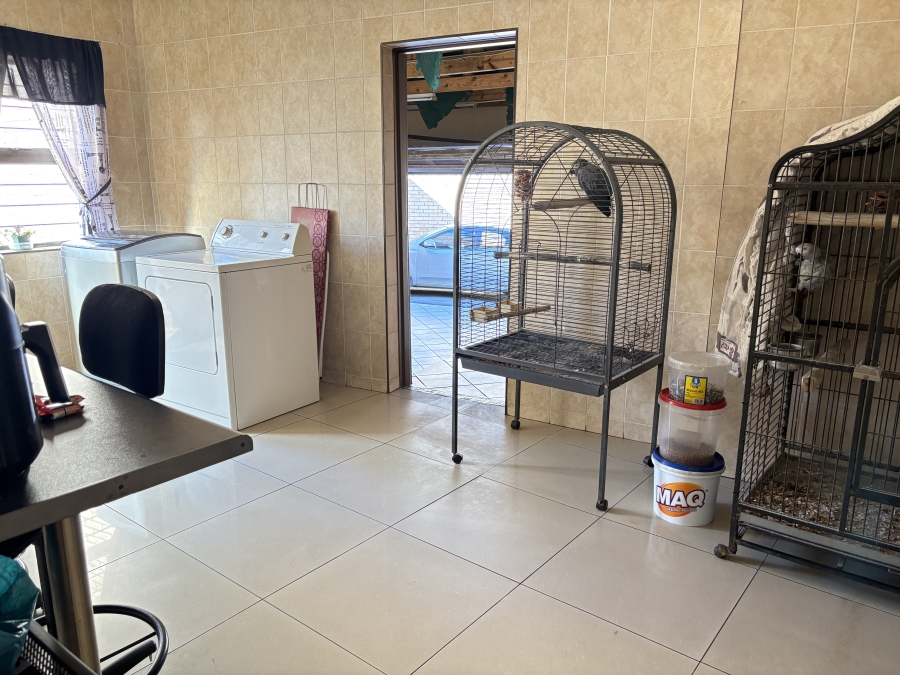 4 Bedroom Property for Sale in Roodepoort West Gauteng