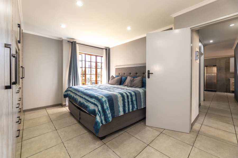 3 Bedroom Property for Sale in Lonehill Gauteng