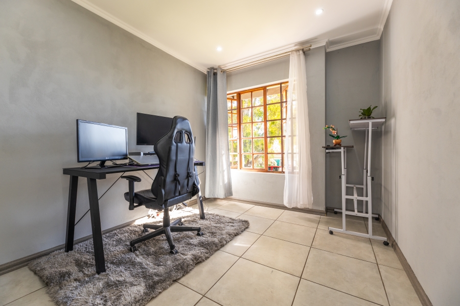 3 Bedroom Property for Sale in Lonehill Gauteng