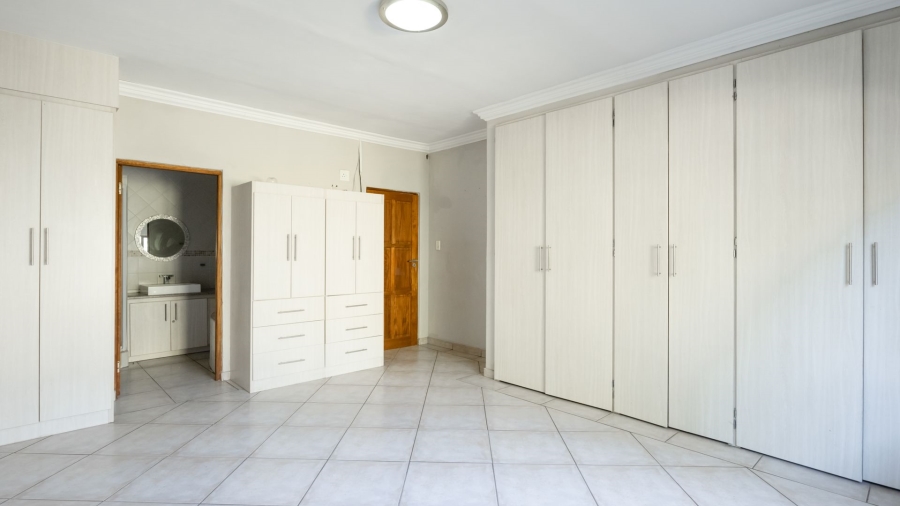 3 Bedroom Property for Sale in Sinoville Gauteng