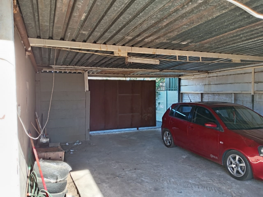 4 Bedroom Property for Sale in Witpoortjie Gauteng