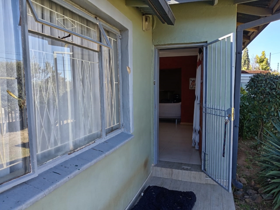 4 Bedroom Property for Sale in Witpoortjie Gauteng