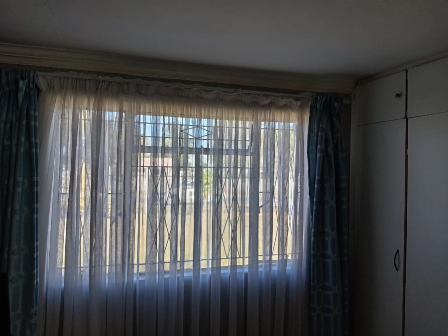 4 Bedroom Property for Sale in Witpoortjie Gauteng