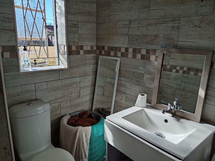 4 Bedroom Property for Sale in Witpoortjie Gauteng