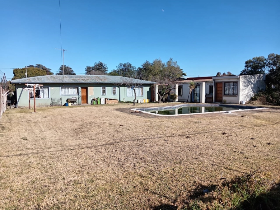 4 Bedroom Property for Sale in Witpoortjie Gauteng