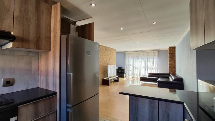 3 Bedroom Property for Sale in Albertsdal Gauteng
