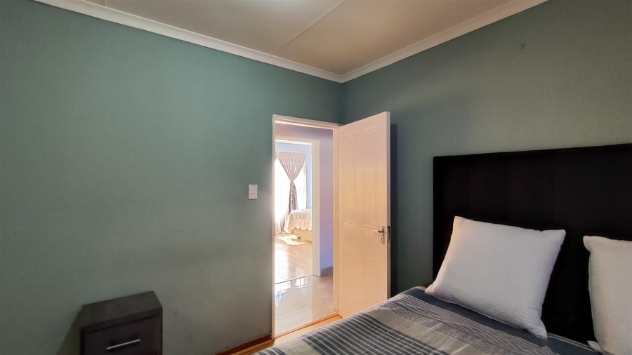 3 Bedroom Property for Sale in Albertsdal Gauteng