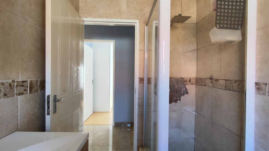 3 Bedroom Property for Sale in Albertsdal Gauteng
