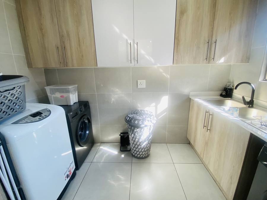 3 Bedroom Property for Sale in New Redruth Gauteng