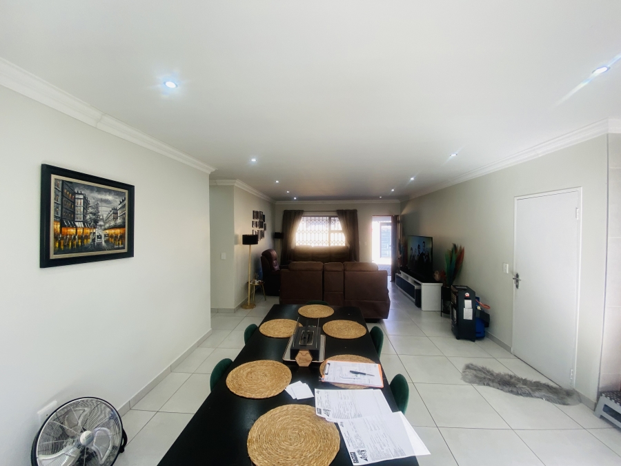 3 Bedroom Property for Sale in New Redruth Gauteng