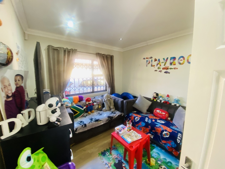 3 Bedroom Property for Sale in New Redruth Gauteng