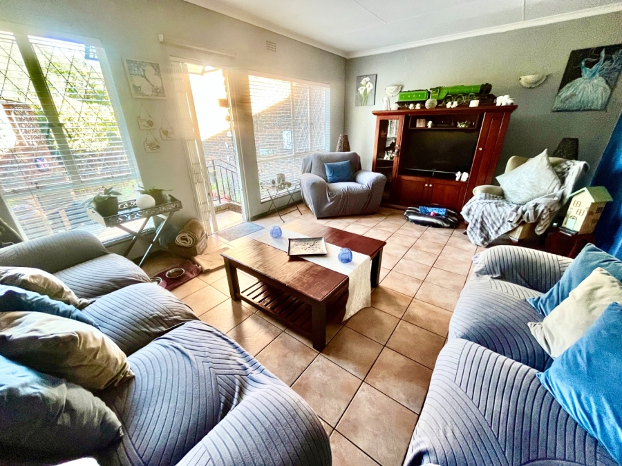 3 Bedroom Property for Sale in Brackenhurst Gauteng