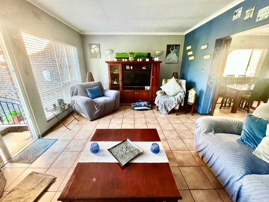 3 Bedroom Property for Sale in Brackenhurst Gauteng