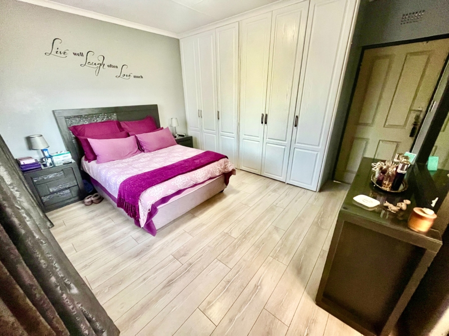 3 Bedroom Property for Sale in Brackenhurst Gauteng