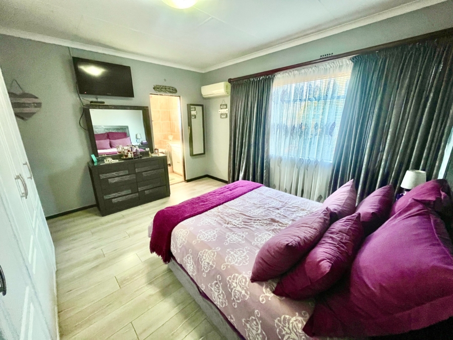 3 Bedroom Property for Sale in Brackenhurst Gauteng