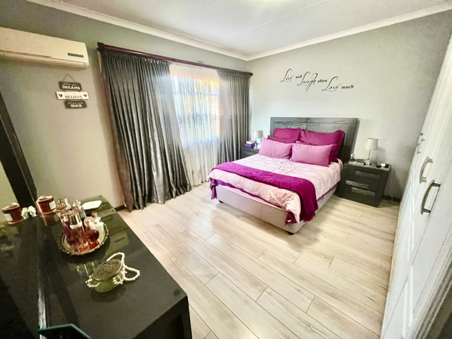 3 Bedroom Property for Sale in Brackenhurst Gauteng