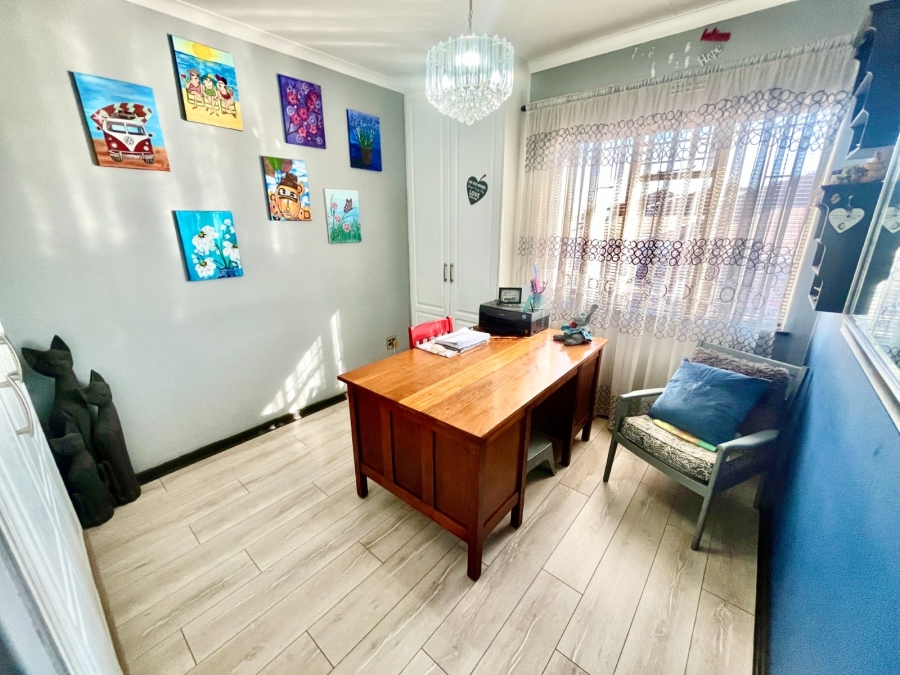 3 Bedroom Property for Sale in Brackenhurst Gauteng