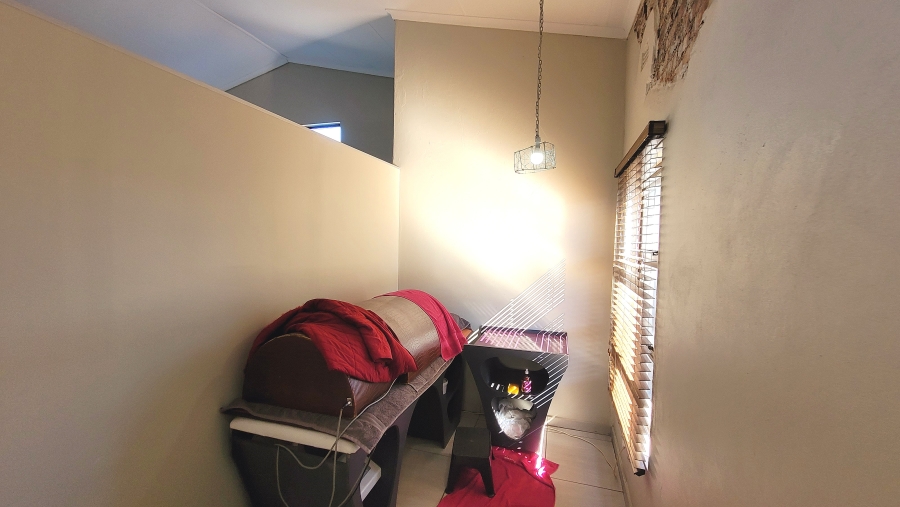 To Let 0 Bedroom Property for Rent in Brackenhurst Gauteng