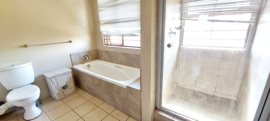 1 Bedroom Property for Sale in Carlswald Gauteng