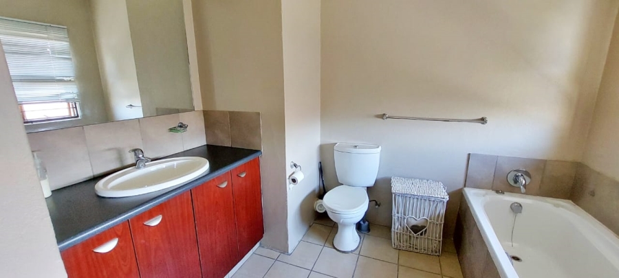 1 Bedroom Property for Sale in Carlswald Gauteng