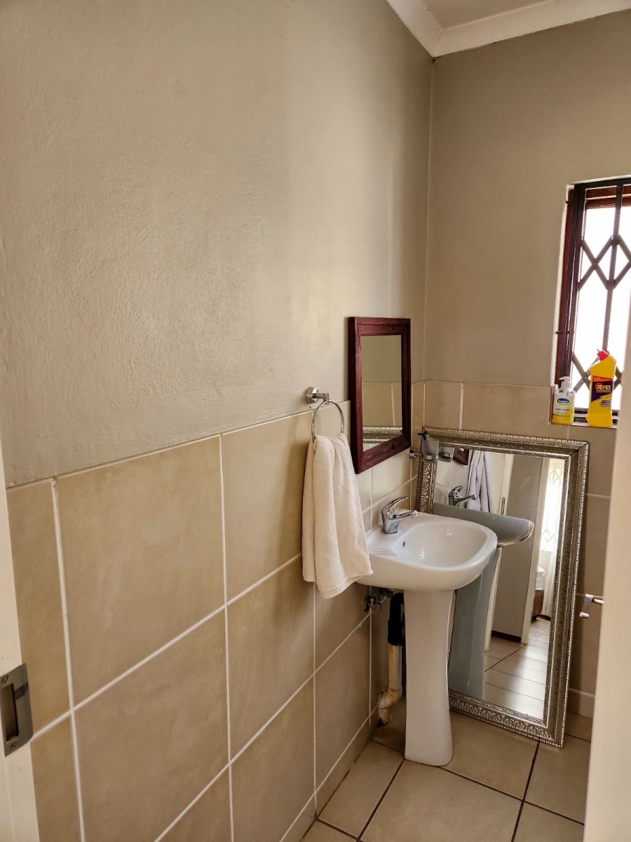 3 Bedroom Property for Sale in Theresa Park Gauteng