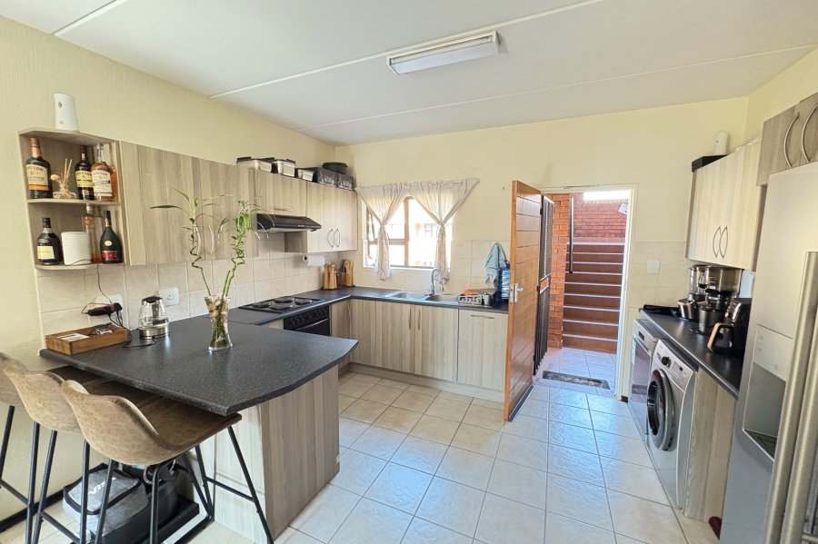 2 Bedroom Property for Sale in Randpark Ridge Gauteng
