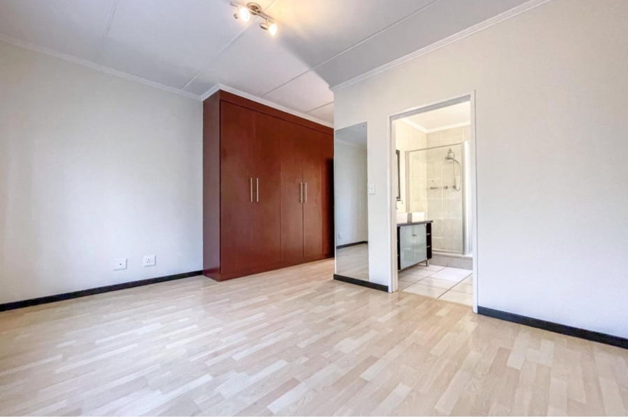3 Bedroom Property for Sale in Sunninghill Gauteng