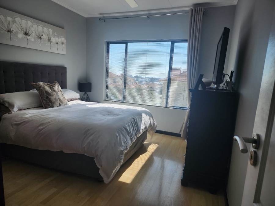 2 Bedroom Property for Sale in Greenstone Hill Gauteng