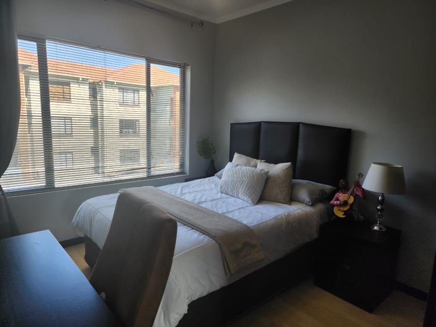 2 Bedroom Property for Sale in Greenstone Hill Gauteng
