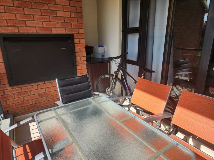 2 Bedroom Property for Sale in Greenstone Hill Gauteng
