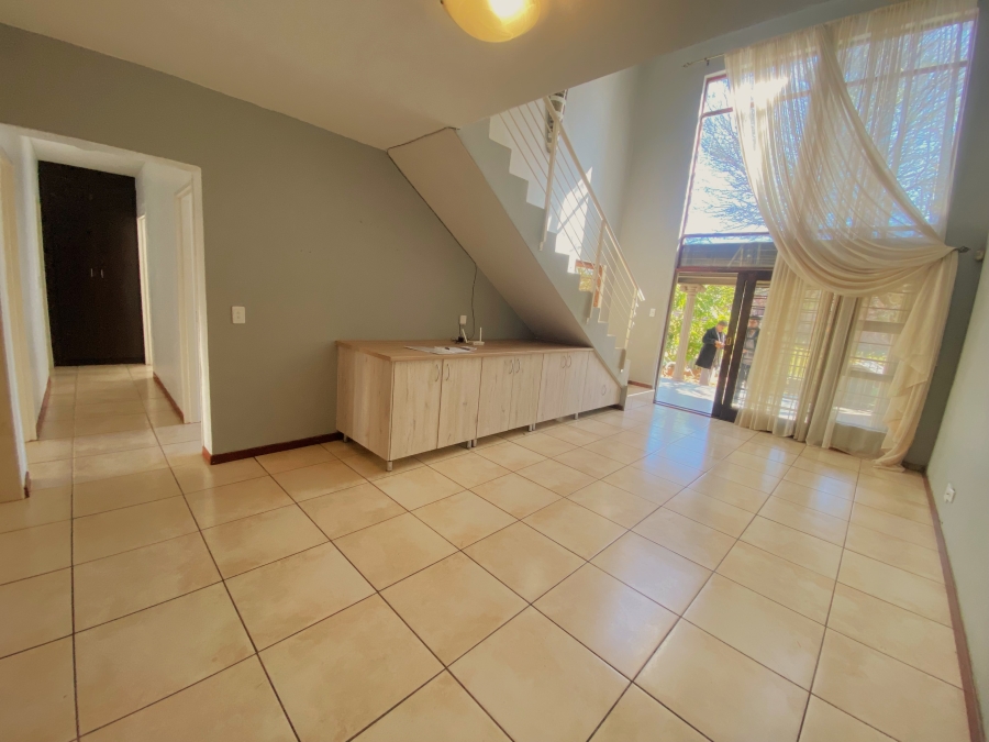 3 Bedroom Property for Sale in Sugar Bush Estate Gauteng