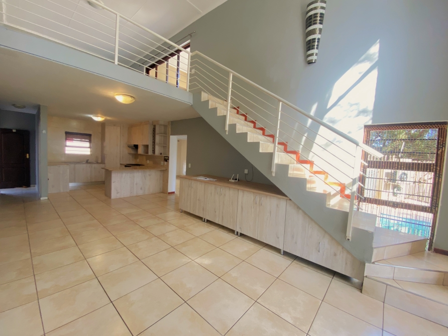 3 Bedroom Property for Sale in Sugar Bush Estate Gauteng