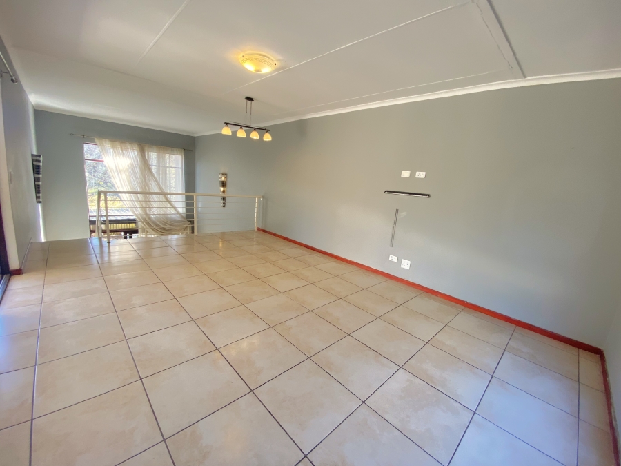 3 Bedroom Property for Sale in Sugar Bush Estate Gauteng