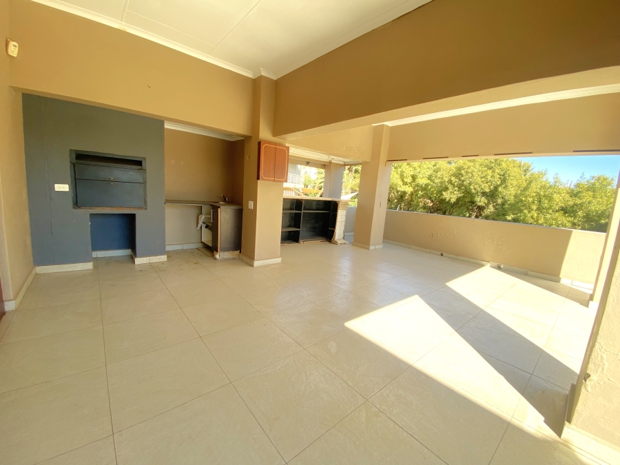 3 Bedroom Property for Sale in Sugar Bush Estate Gauteng